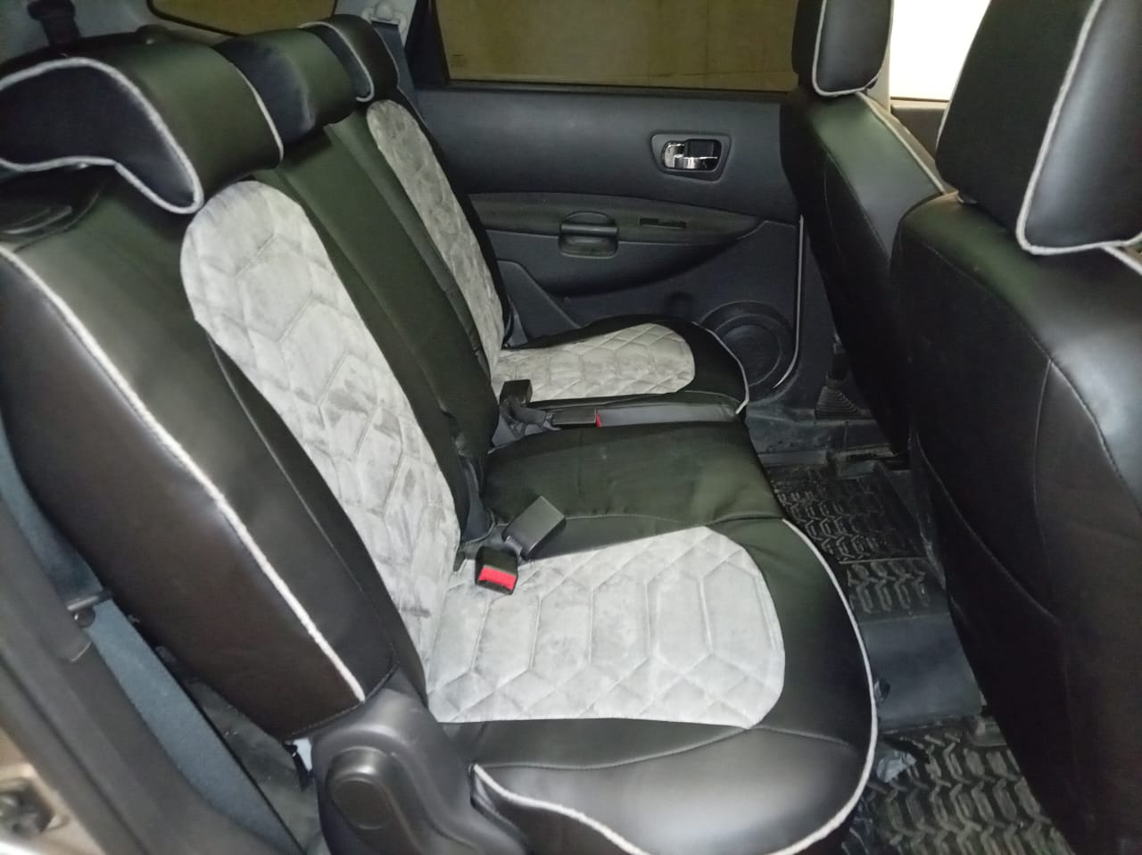 Чехлы из экокожи Nissan Qashqai +2 I+r [J10] 09.2008-11.2014 (Мод.130.0) Автокомфорт