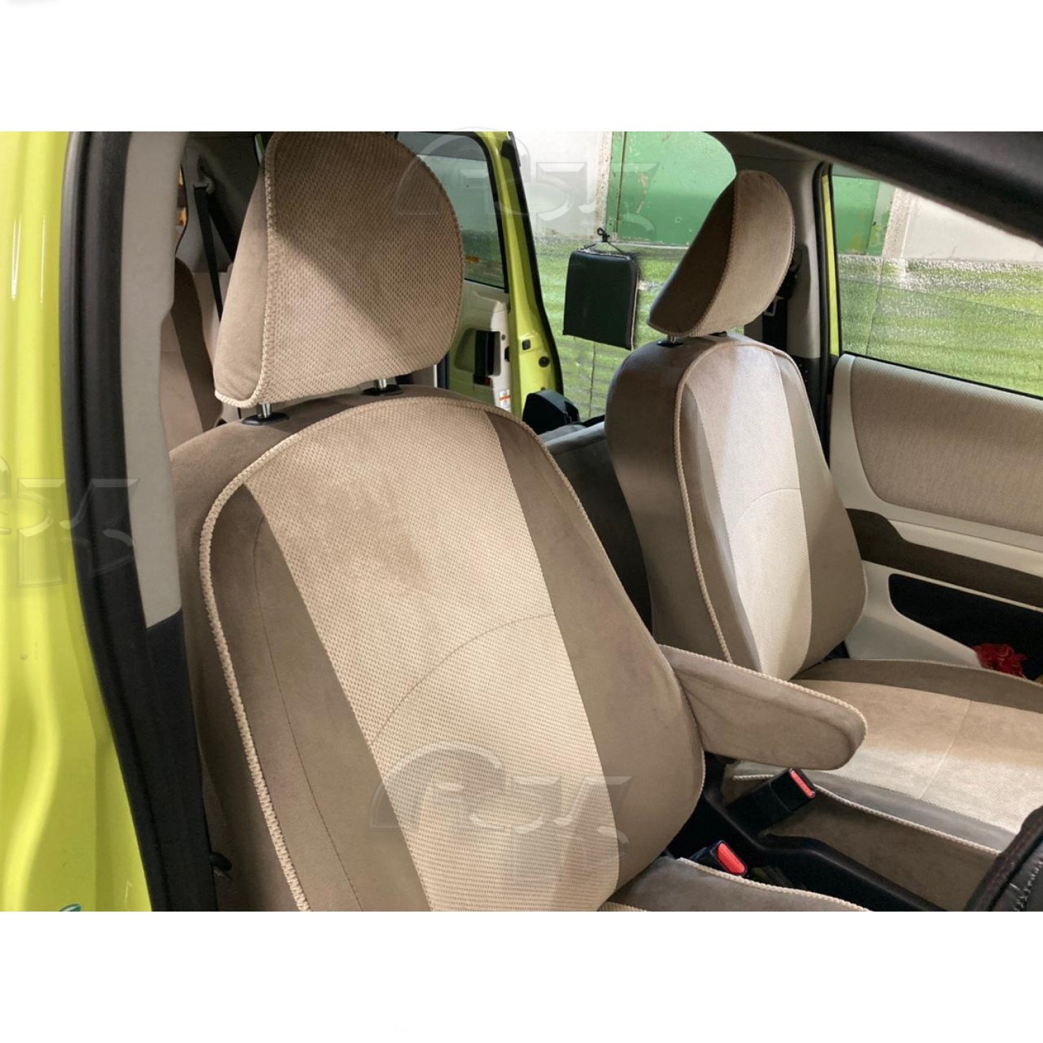 Чехлы из экокожи Toyota Sienta II (XP170) 2015-2022 50/50 без з.подл. (Мод.510.1) - 2 ряда Автокомфорт
