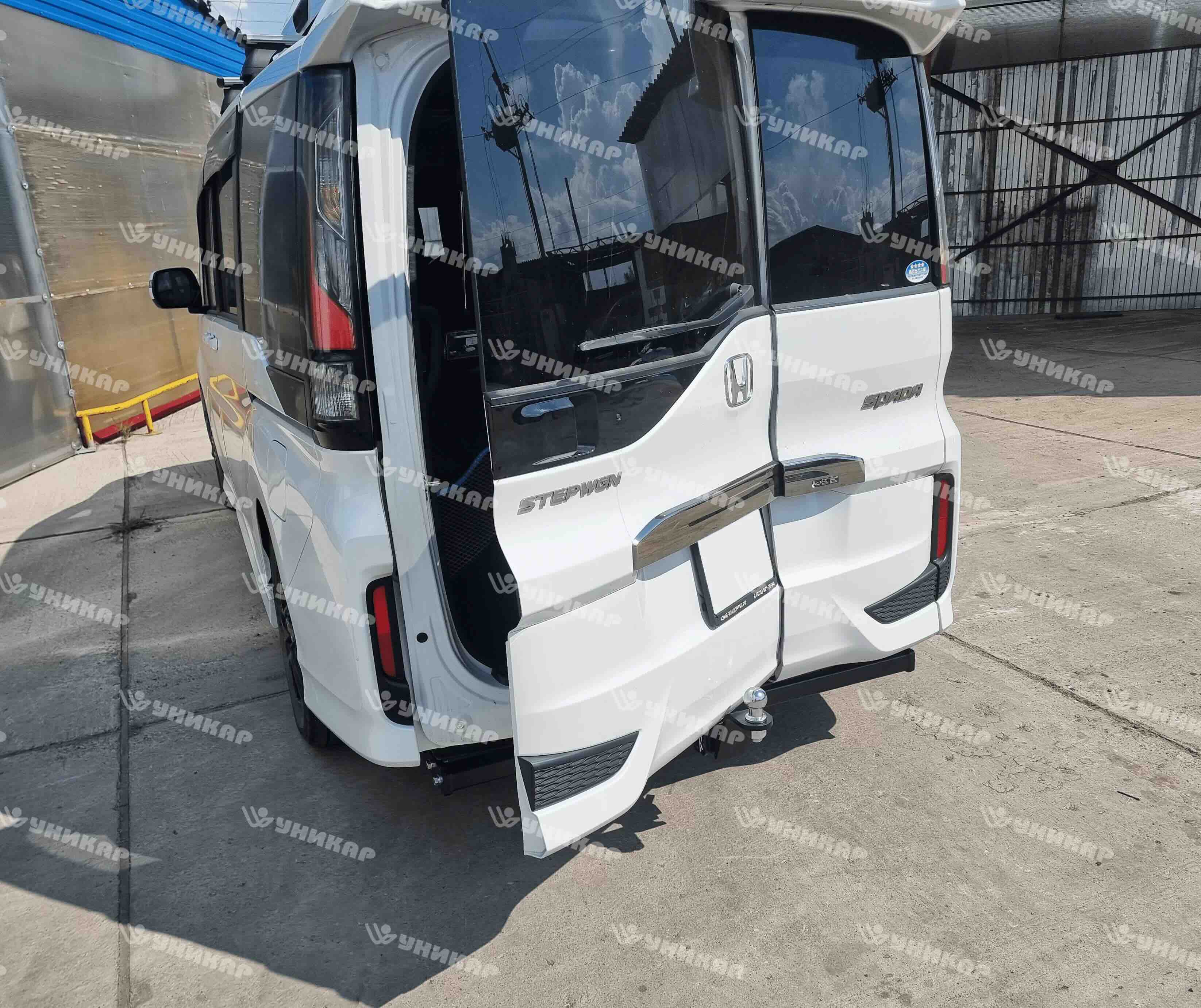 Фаркоп ТСУ Honda Stepwgn 2015-2021 тип E Уникар