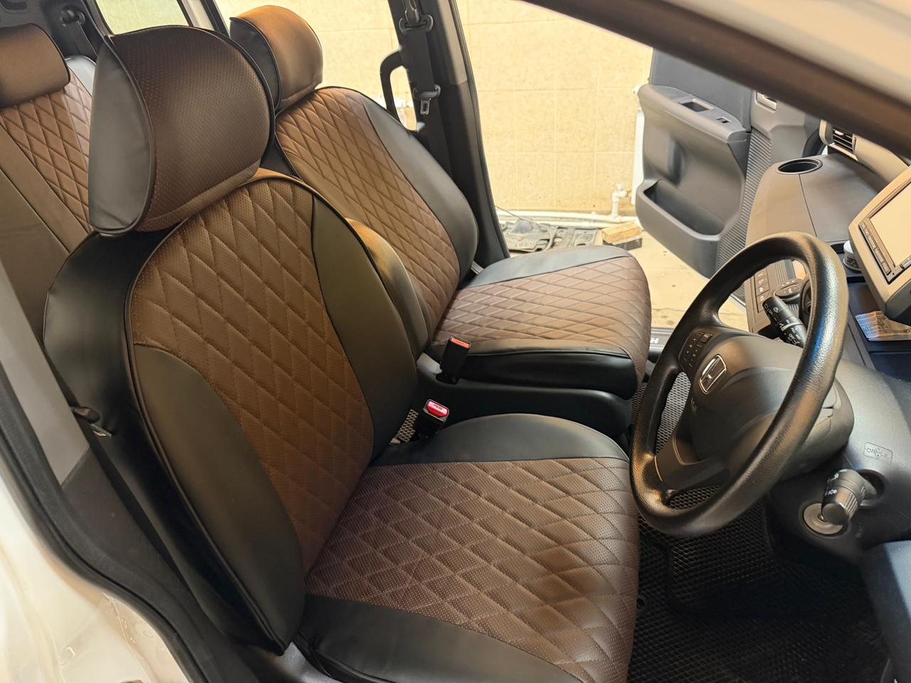 Чехлы Honda Freed Spike I+r+r2 [GB,GP] 07.2010-09.2016 два п.подл. (Мод.557.0)