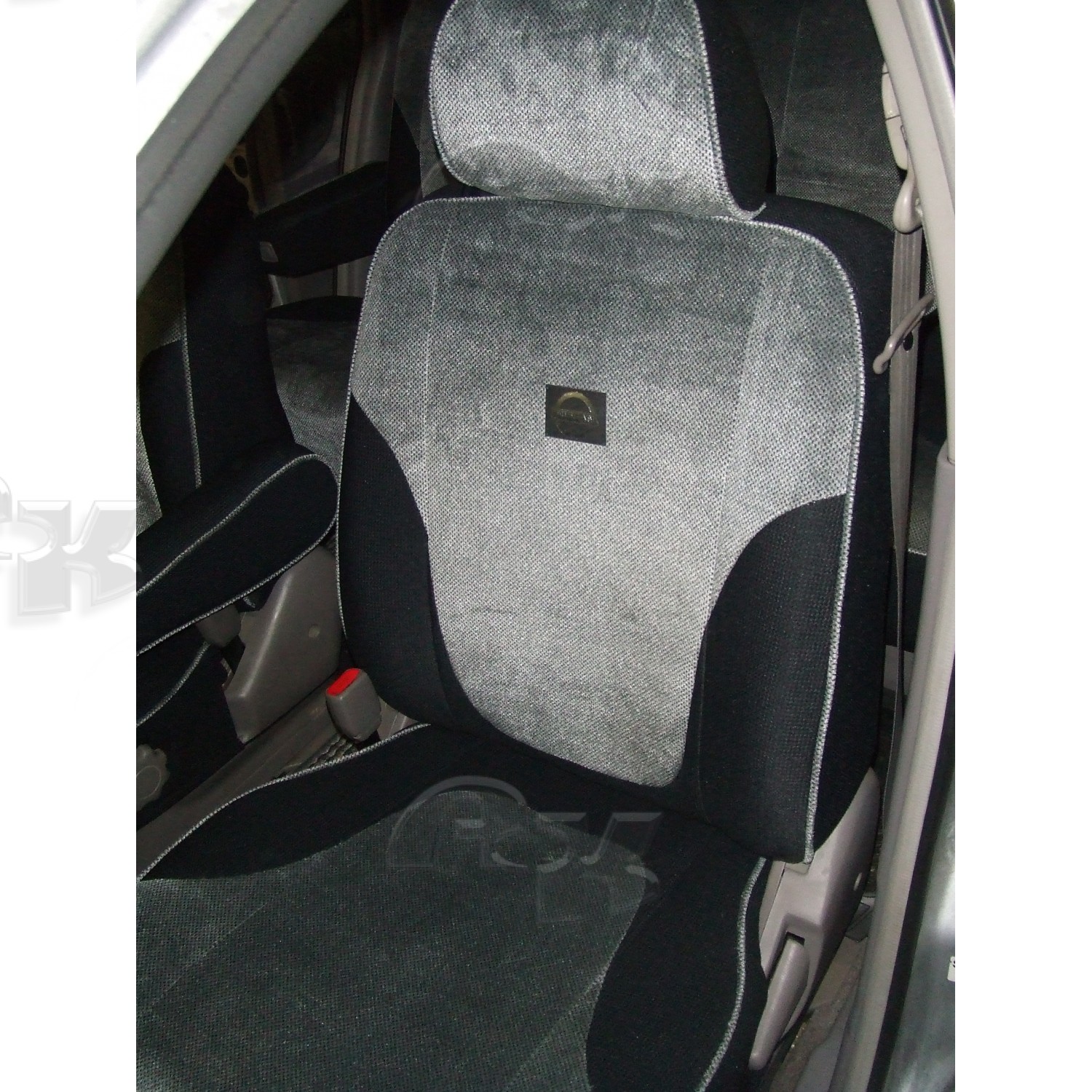 Чехлы из экокожи Nissan Liberty I [M12] 11.1998-11.2004 диван (Мод.124.0) Автокомфорт