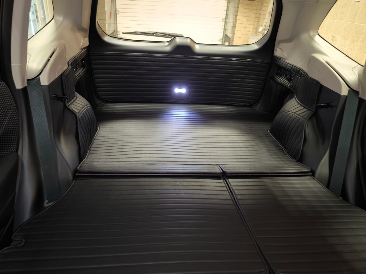 Кожаные коврики в багажник  Subaru Forester SK 2018-