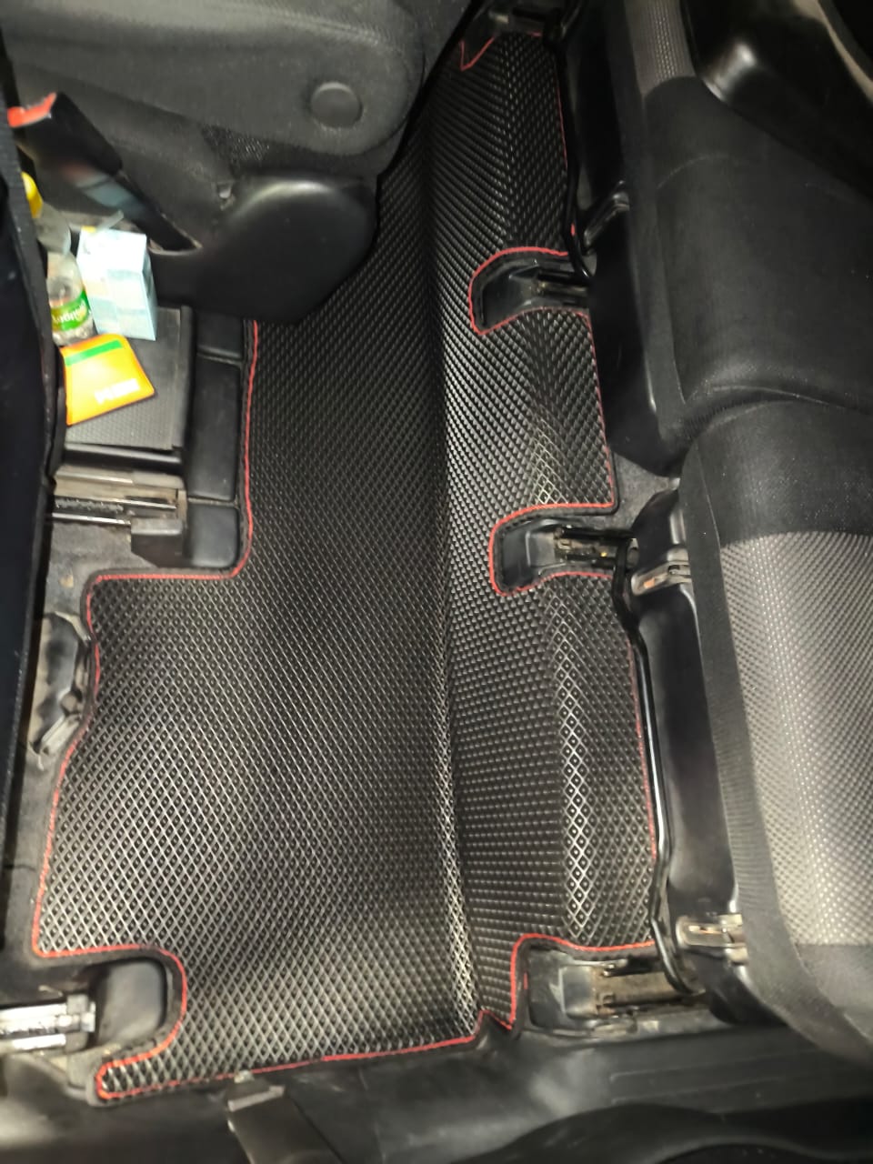 Коврики в салон EVA 3D Toyota Wish 10 2003-2009 2WD