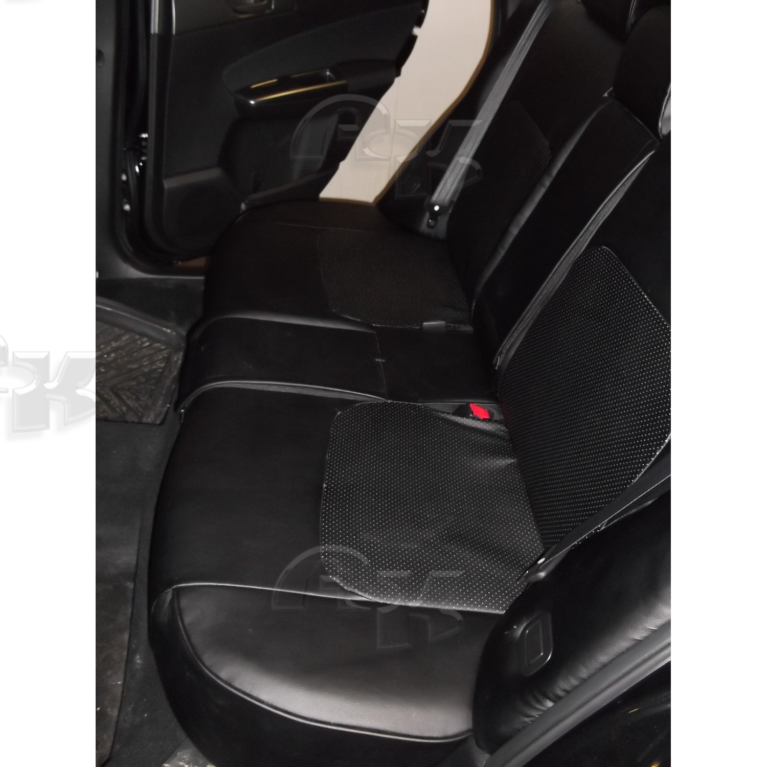 Чехлы из экокожи Subaru Forester 3 SH 12.2007-05.2013 (Мод.168.0) Автокомфорт