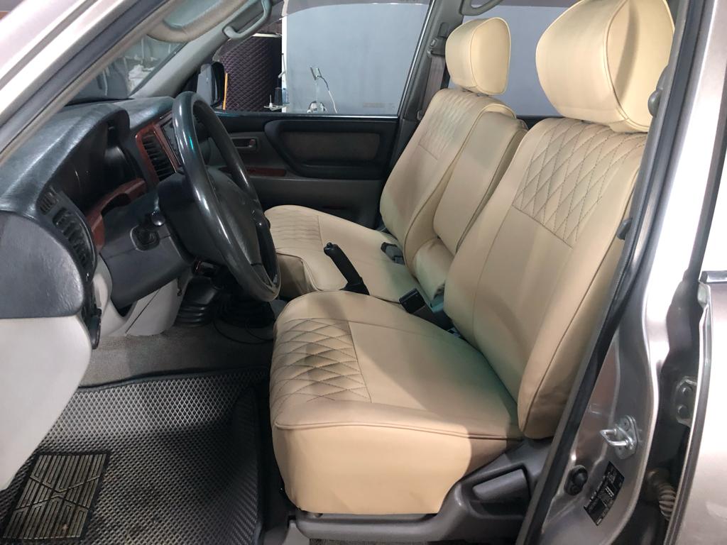 Чехлы из экокожи Toyota Land Cruiser 105 1998-2007 диван левый руль  (Мод.234.0) Автокомфорт