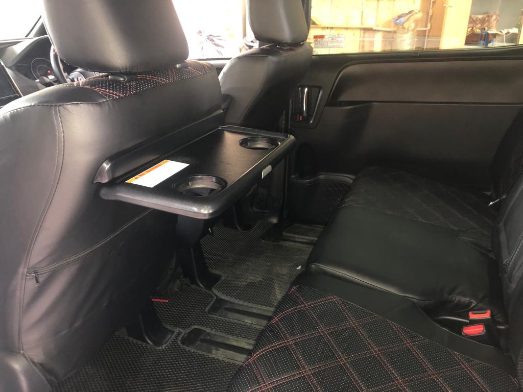 Чехлы Toyota Noah / Voxy / Esquire 80 / 85 60/40 (на 3 ряда) Автостиль