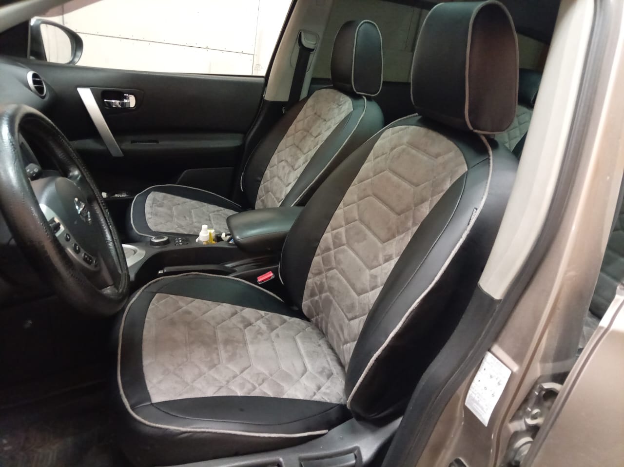 Чехлы из экокожи Nissan Qashqai +2 I+r [J10] 09.2008-11.2014 (Мод.130.0) Автокомфорт