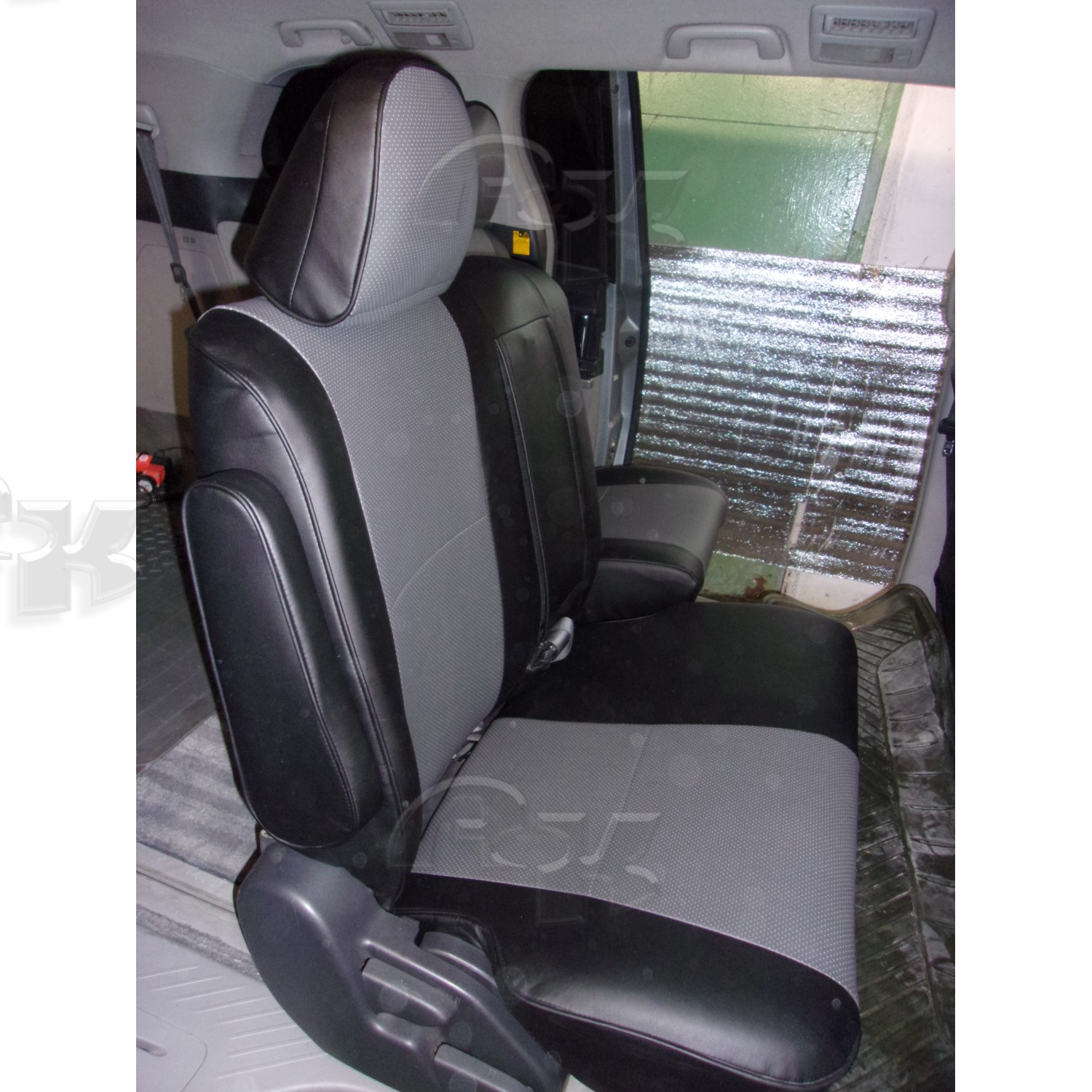 Чехлы из экокожи Toyota Estima III+r+r2 [AHR20,XR50] 01.2006-10.2019 40/60 (Мод.446.0) - 3 ряда Автокомфорт