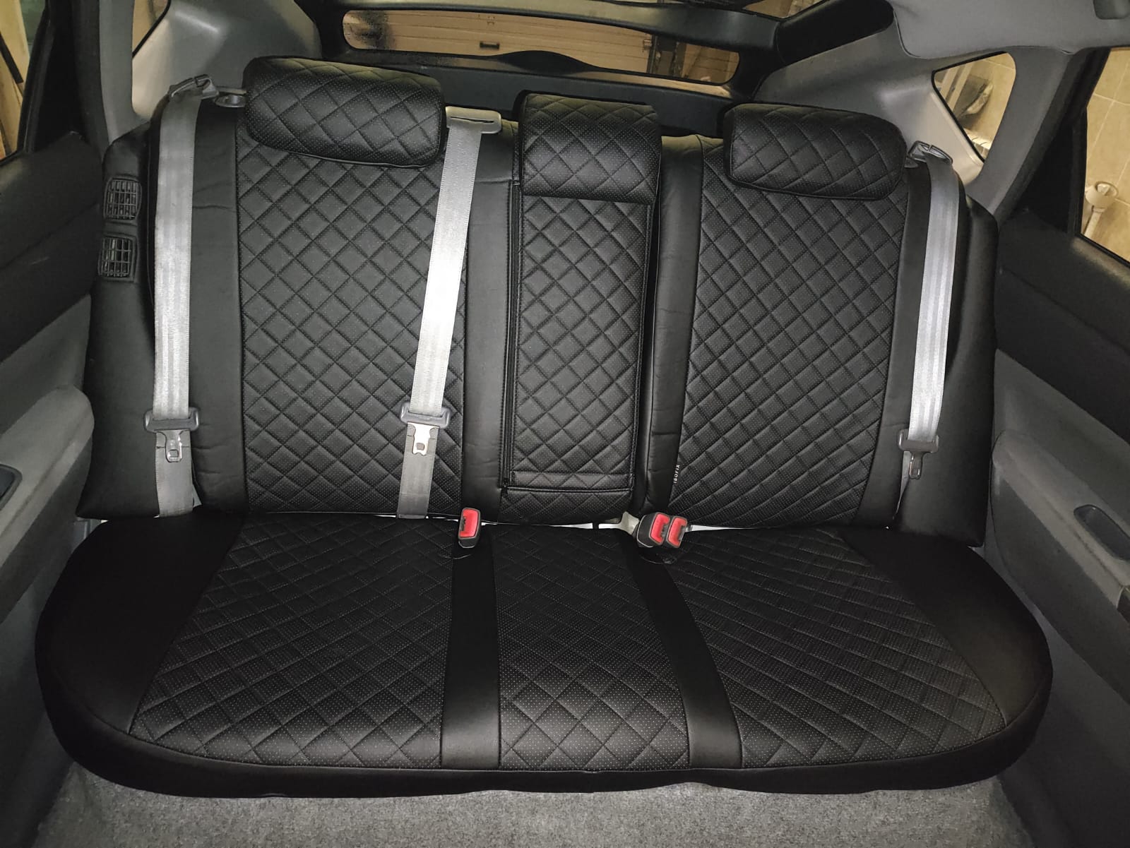 Чехлы Toyota Prius 20 2003-2011 левый и правый руль Автопилот