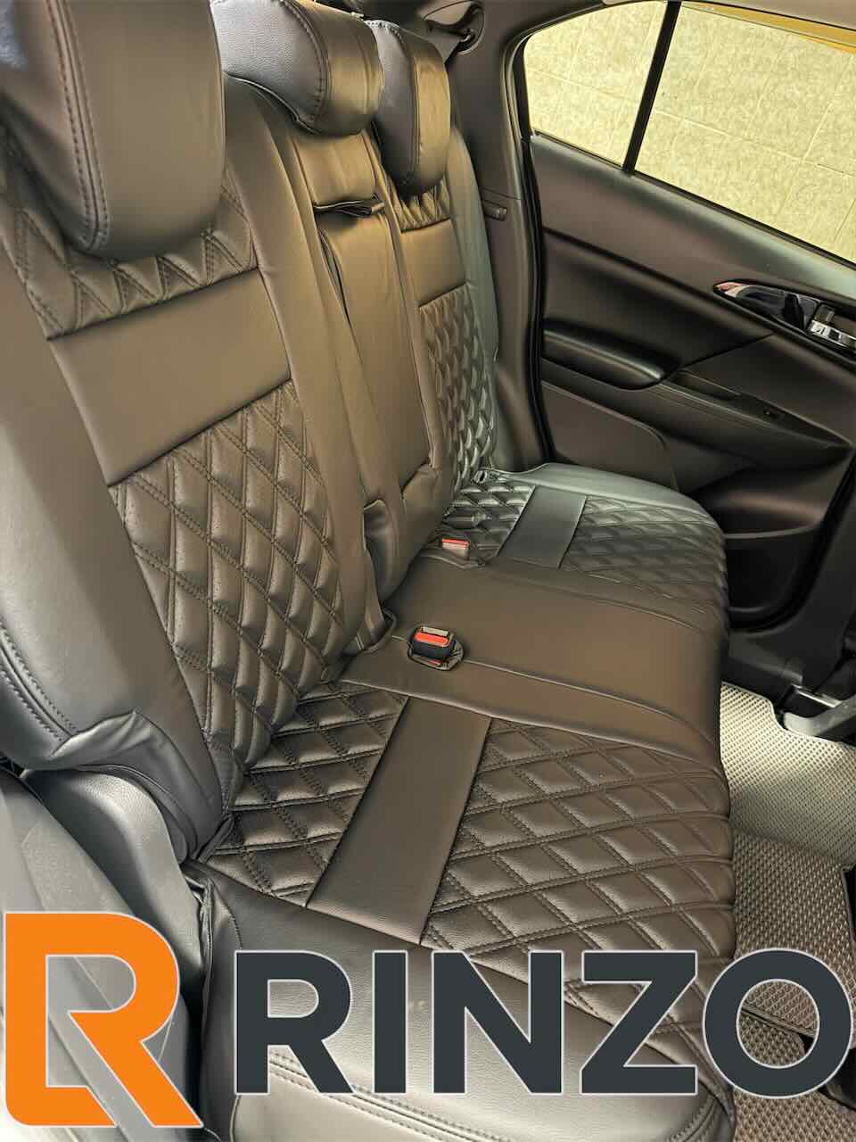 Чехлы Rinzo кожа PVC Mitsubishi Eclipse Cross 2020-  Рестайлинг (2 ряда) модель Grid (черный) (ромб)