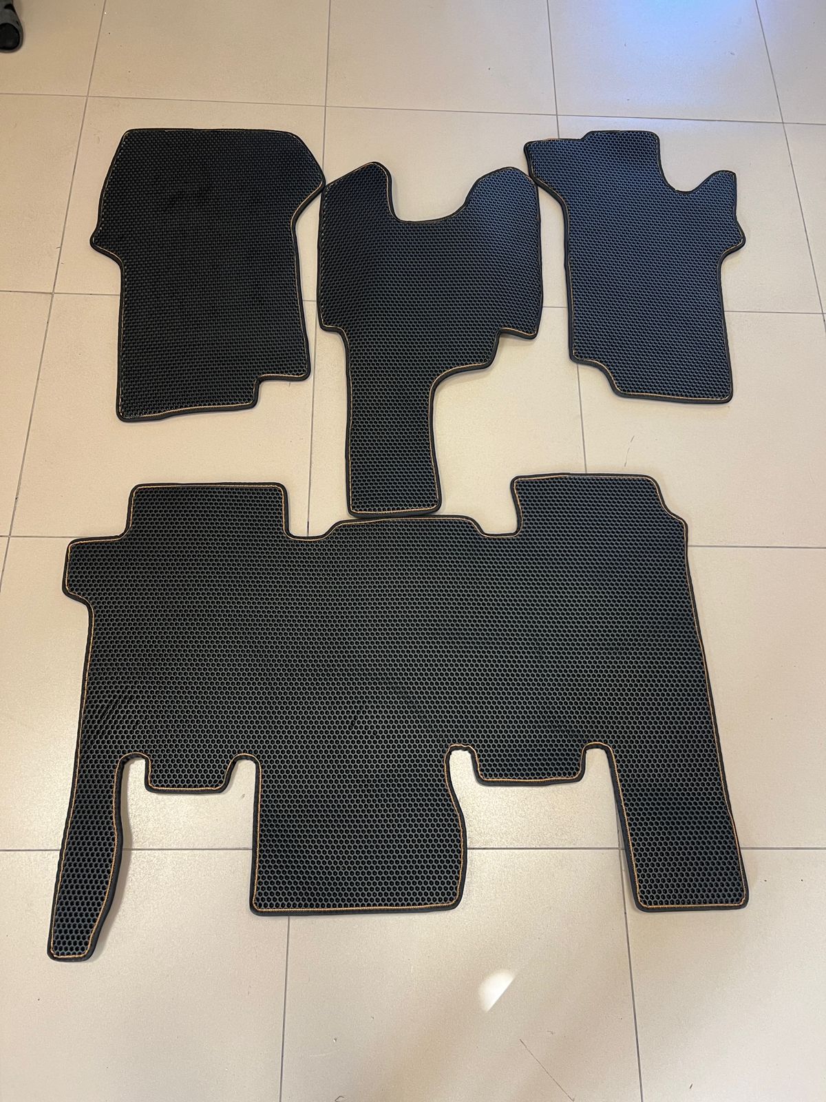 .!Коврики в салон EVA TOYOTA Noah 50 60/40 1998-2001 (ручник, ножник)