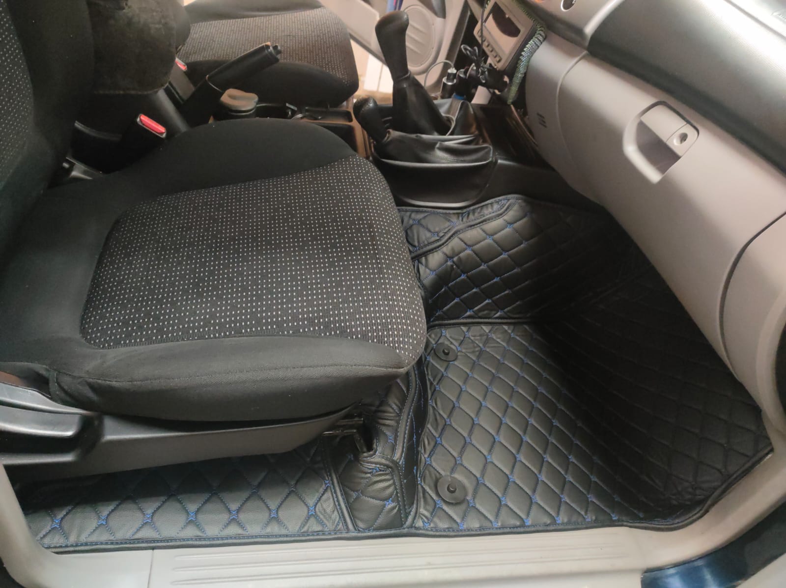 Коврики в салон кожаные 3D Mitsubishi L200 2006-2014