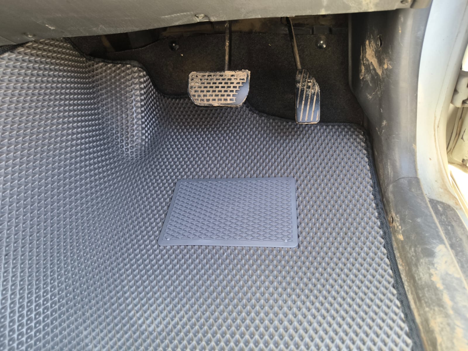 Коврики в салон EVA 3D Suzuki Escudo 1998-2005 Правый руль