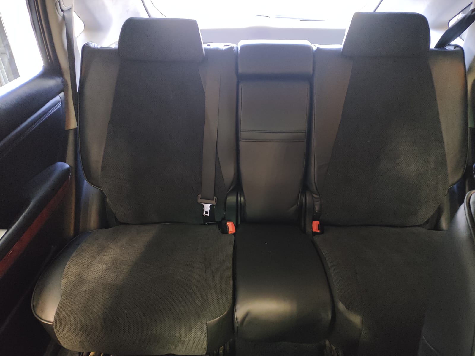 Чехлы из экокожи Toyota Harrier II (Lexus RX II 300,330,350,400h) [XU30] 02.2003-07.2013 со складкой 40\20\40 (Мод.084.1) Автокомфорт