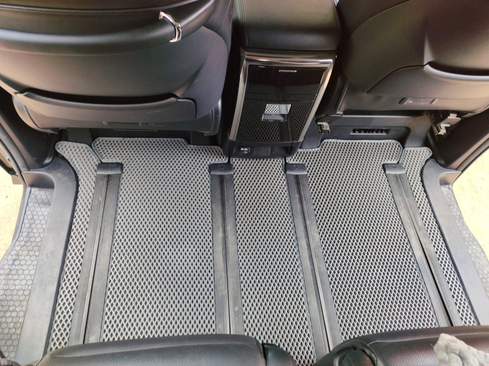 Коврики в салон EVA Toyota Alphard / Vellfire 30 40/40 ГИБРИД 2015-н.в.