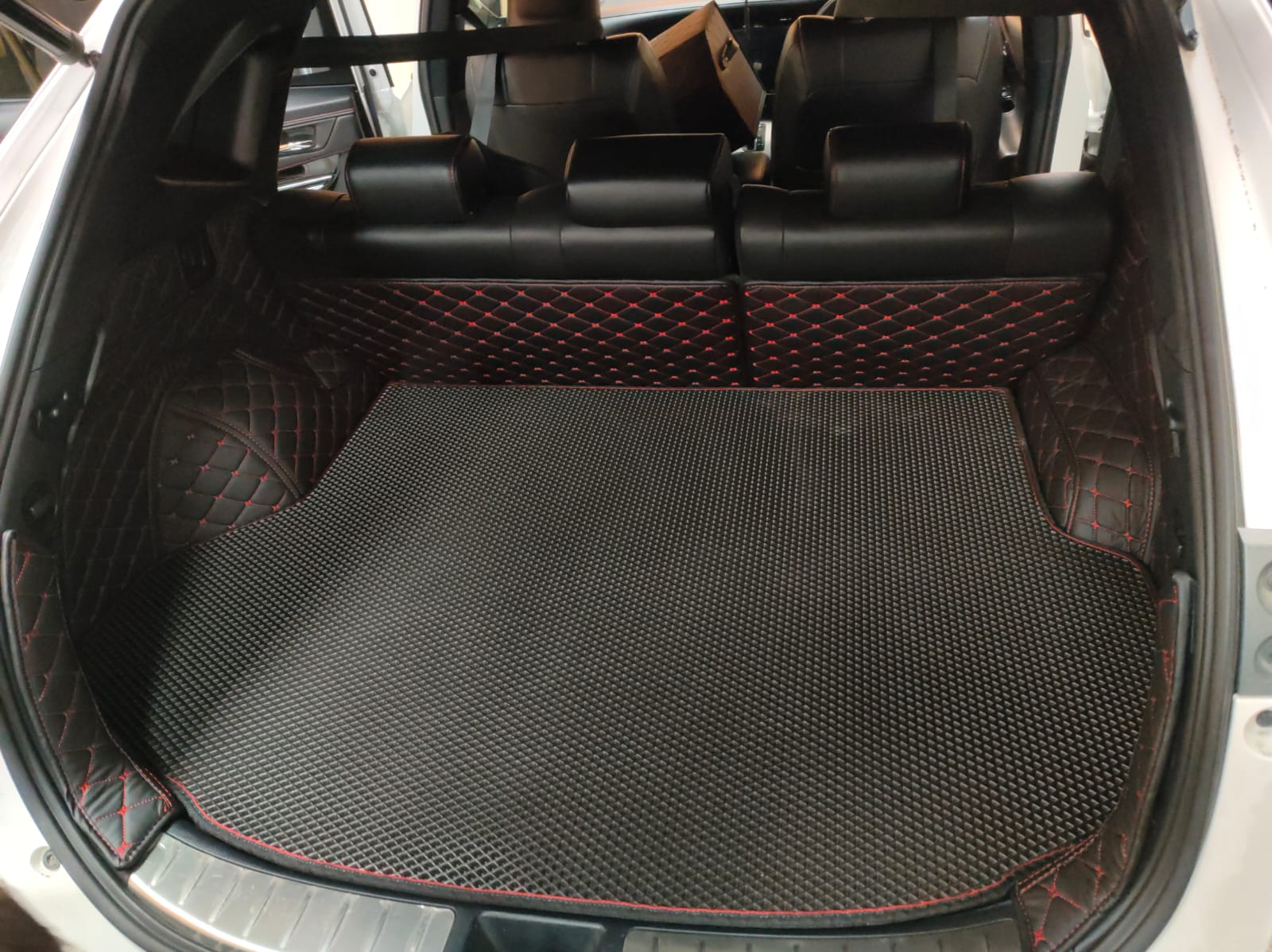 Коврик в багажник 3D кожа для Toyota Harrier 60 / 65 2013-2020