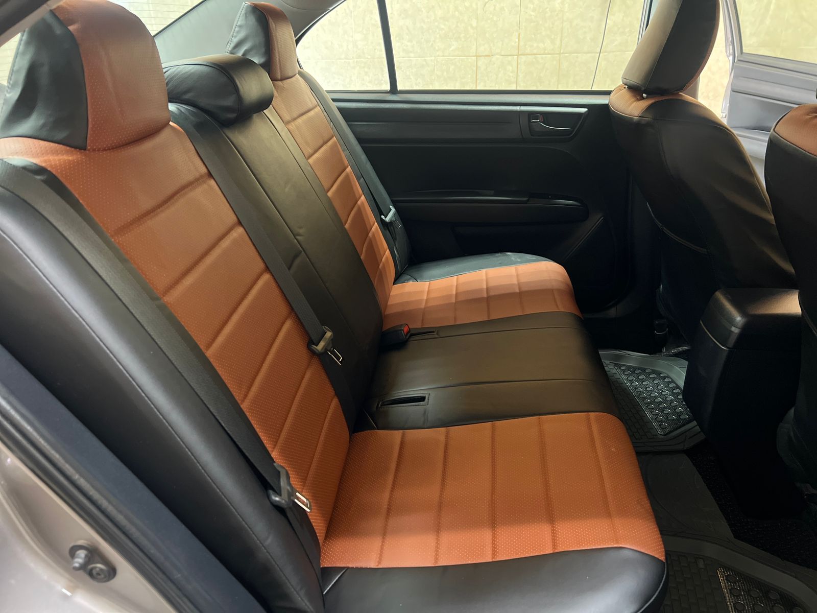 Чехлы Toyota Axio 160 2012-2021 Автостиль (без подлокотника второго ряда)