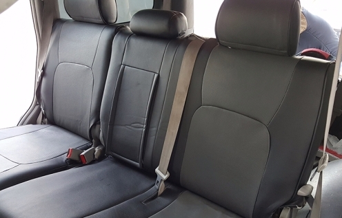 Чехлы из экокожи Toyota Land Cruiser X+r+r2 [J100] 01.1998-12.2007 60/40 (л.р.) 100 закрыт.перед спинка (Мод.232.2) Автокомфорт