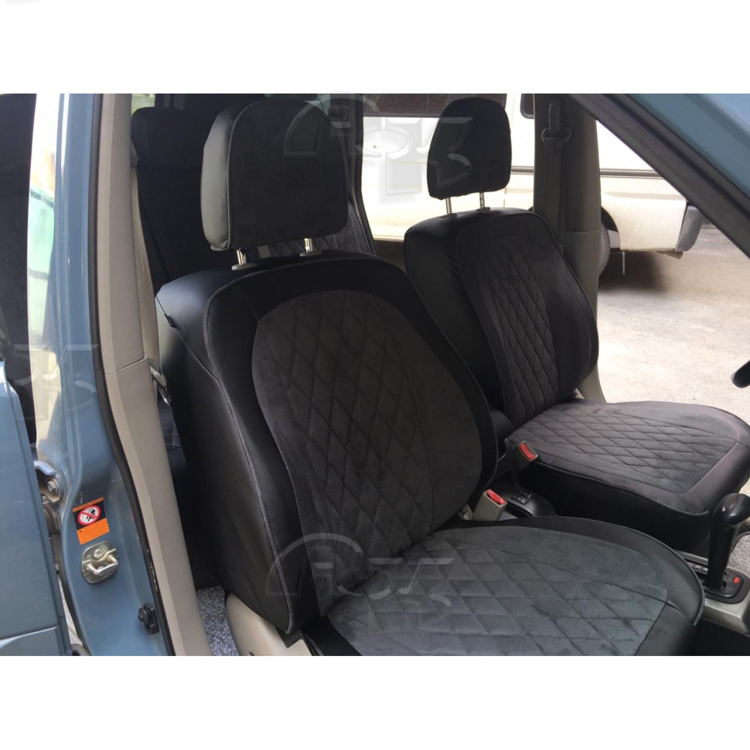 Чехлы из экокожи Nissan X-Trail I+r [T30] 10.2000-07.2007 EU (л.р.) (Мод.138.0) Автокомфорт
