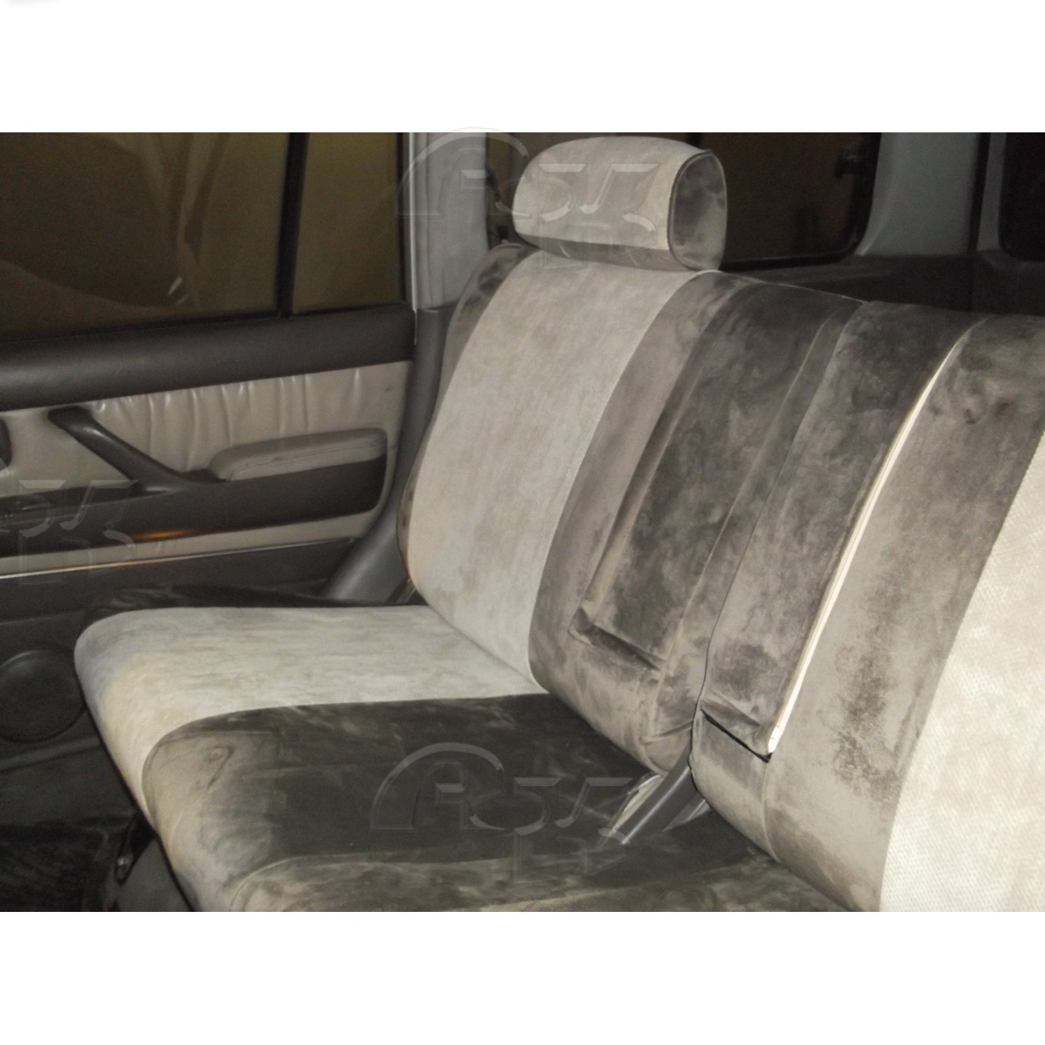 Чехлы  Toyota Land Cruiser 80 1989-1997 1+1.5 50/50 10 мест (Мод.357.0) Автокомфорт