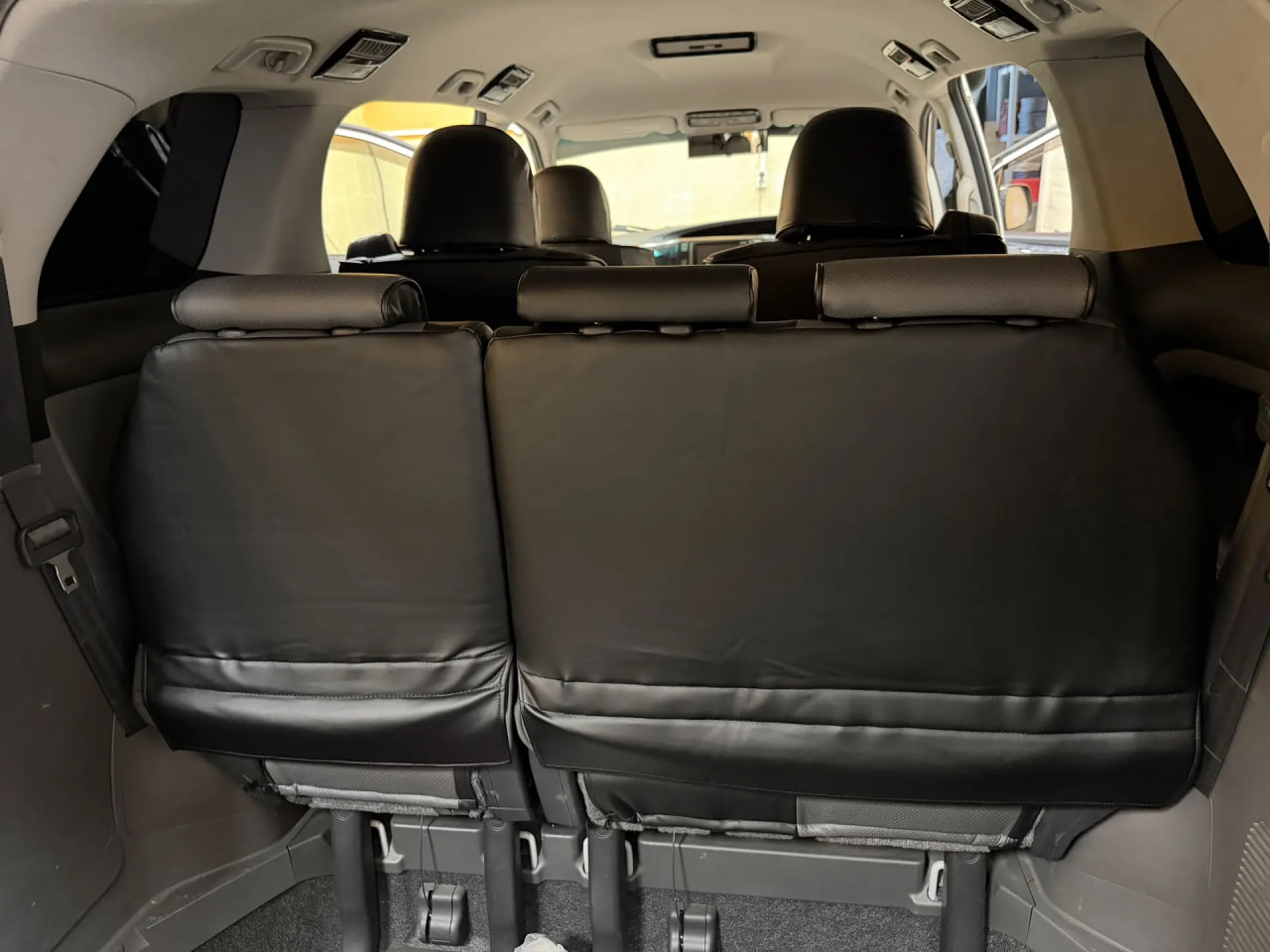 Чехлы из экокожи Toyota Estima III+r+r2 [AHR20,XR50] 01.2006-10.2019 40/40 (Мод.419.1) - 3 ряда Автокомфорт