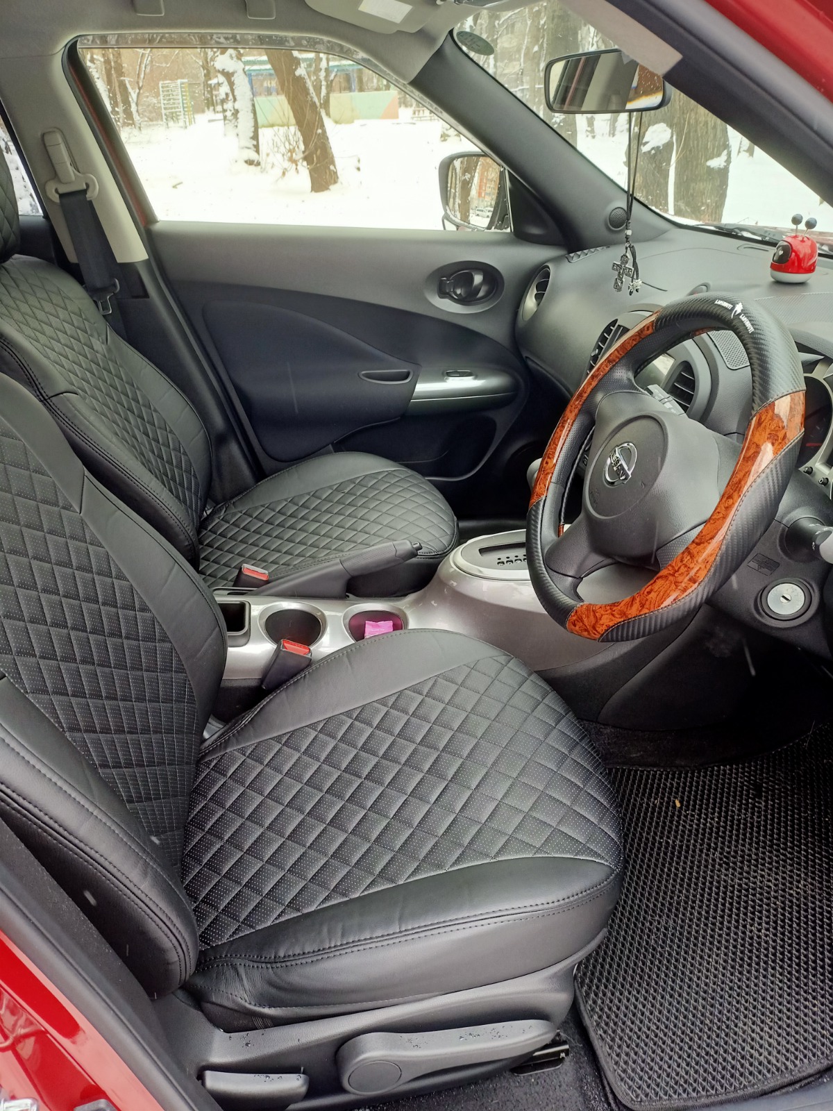 Чехлы из экокожи Nissan Juke Автостиль