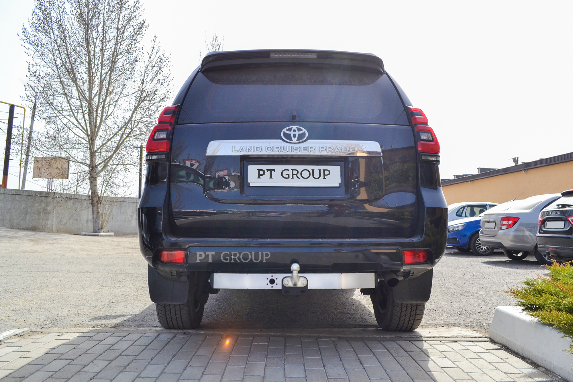 Фаркоп Toyota LAND CRUISER PRADO 150 с 2009  / GX460  / Prado 120(с нерж накладкой) тип F (Крюк) PT Tuning
